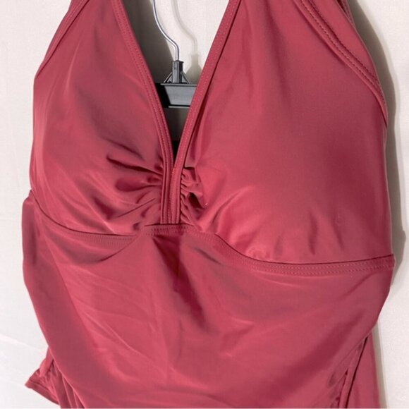 5/$25 Women’s Burgundy Red Halter Style Tankini Top Swim Top XL - Picture 9 of 13